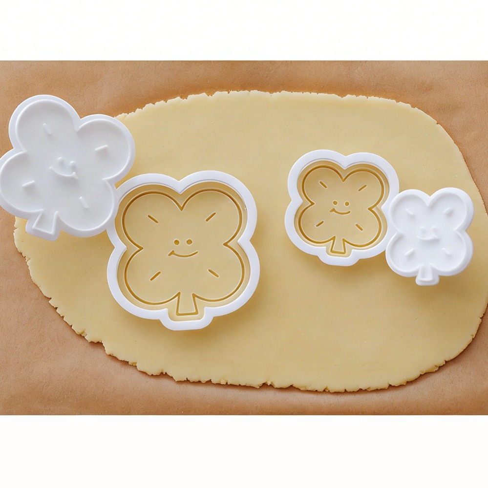 Lucky Four-Leaf Clover Cookie  - Commercial Kitchen Items recension och pris